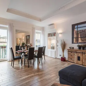 https://the-best-rent-elegant-three-bedroom-apartment-a-few.it-romehotels.com